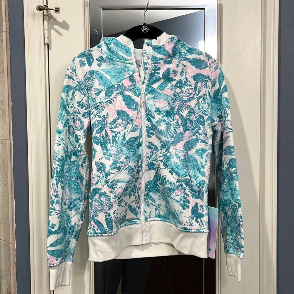 The Ivivva Hoodie by lululemon (youth size 10)